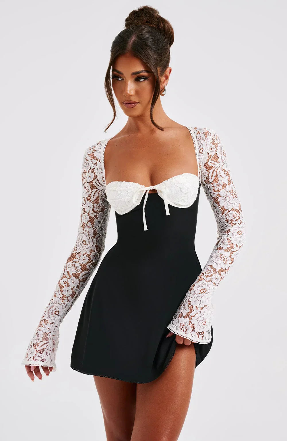 B&M™ | Abito Corto in Pizzo